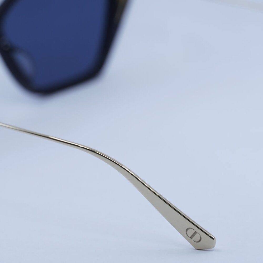 🕶️ New Dior MISSDIOR S1U 12B0 Sunglasses - Shiny Black/Gold Frame - Picture 6 of 10